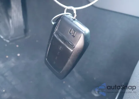 2025 Toyota Camry Le z USA, uszkodzony, nr VIN 4T1DAACK4SU162402